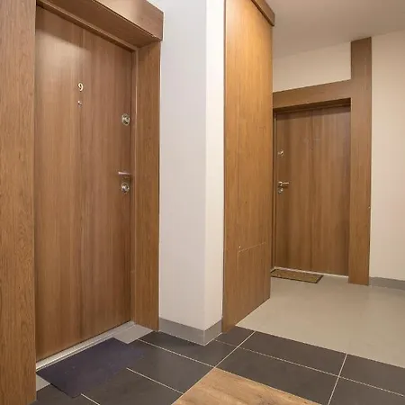 Urban Jungle - Grey Apartment Білосток Екстер'єр фото