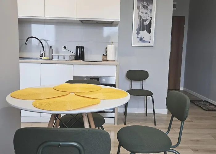 Urban Jungle - Grey Apartment